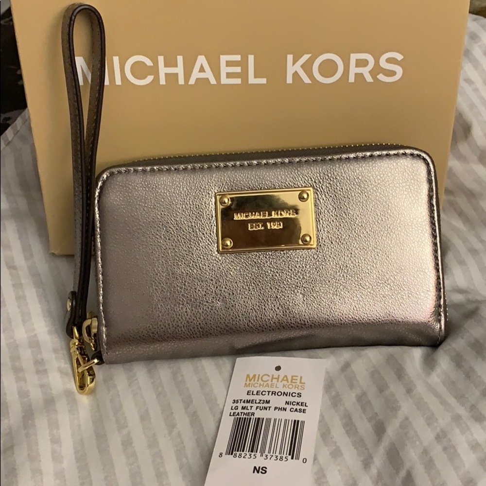 Michael Kors LG Multifunction Phone Case Wristlet